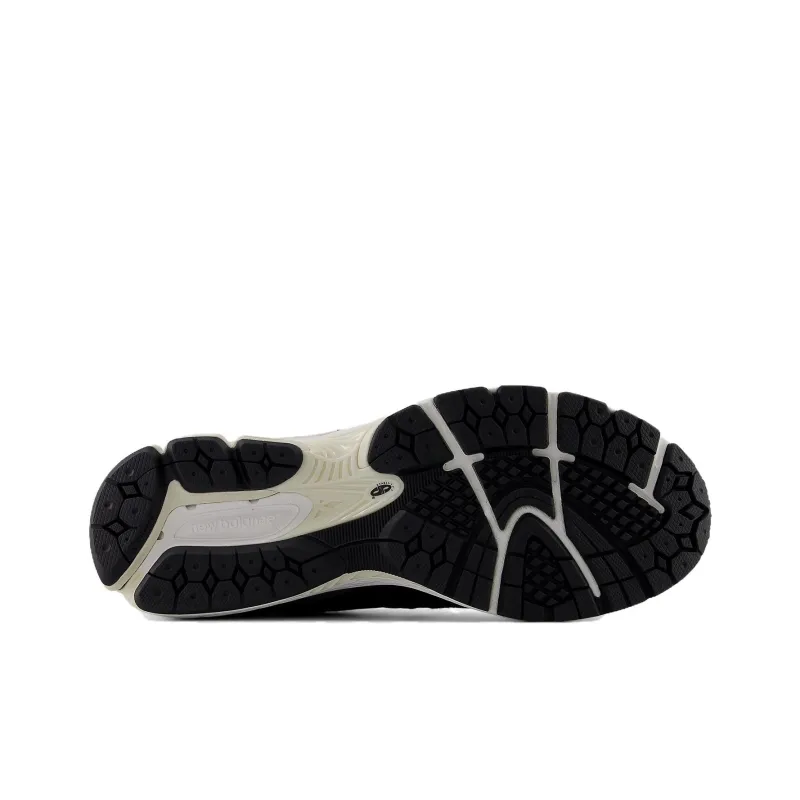 New Balance 2002R Gore Tex Inkwell-4