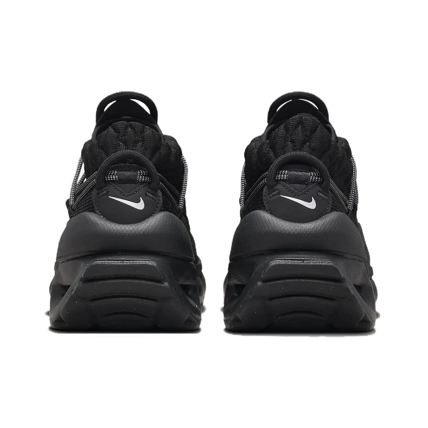 靴 nike air max flyknit venture black 24 Is the Nike air max flyknit venture worth the cop? On foot