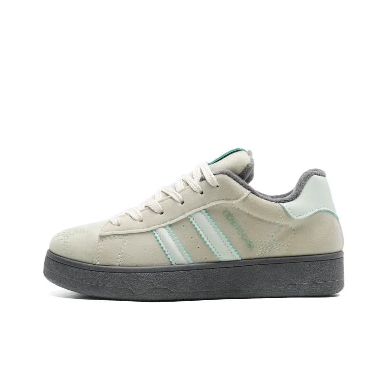 7 SEVFUN Wear resistant And Lightweight Low Top Skateboard Shoes Unisex Mint Green-0