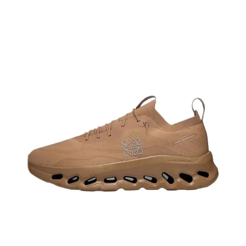 On Running Cloudtilt Loewe Dark Sand Women's