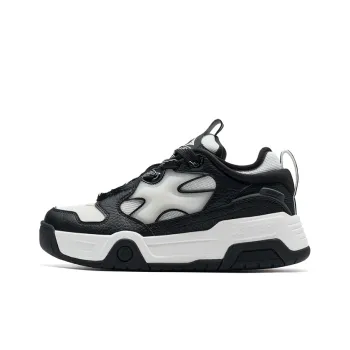 XTEP Star X Height Increasing Wear Resistant Slip Resistant Low Top Skateboard Shoes Women's Black White