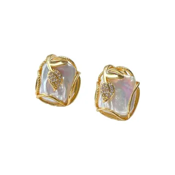DARA Freshwater Pearl Stud Earrings Women's