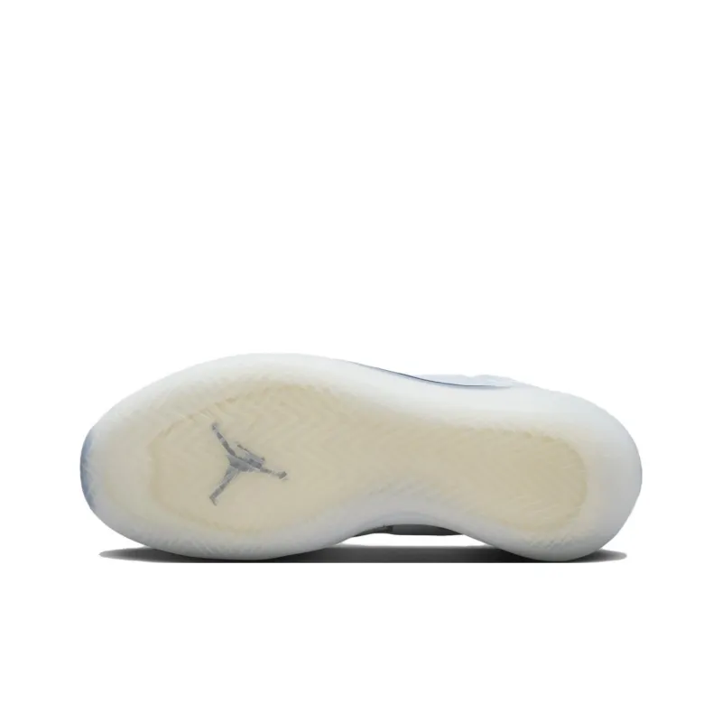 Jordan Air Jordan 39 Anti-Slip Wear-Resistant Low-Top Basketball Shoes Unisex Light Blue-4