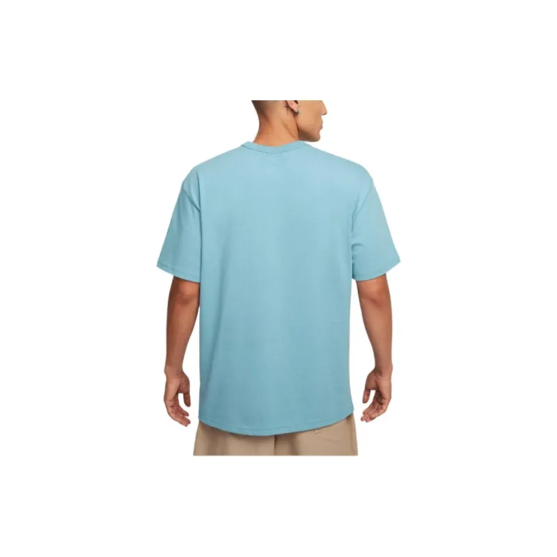 Nike Sportswear Premium Essentials Men's Pocket T-Shirt-1