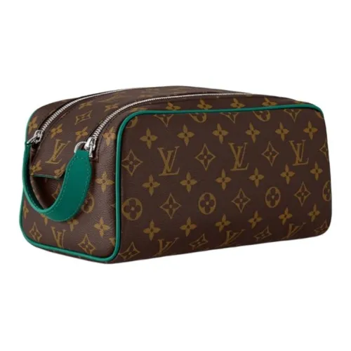 Bolso de mano Louis Vuitton Capucines en cuero granulado azul marino