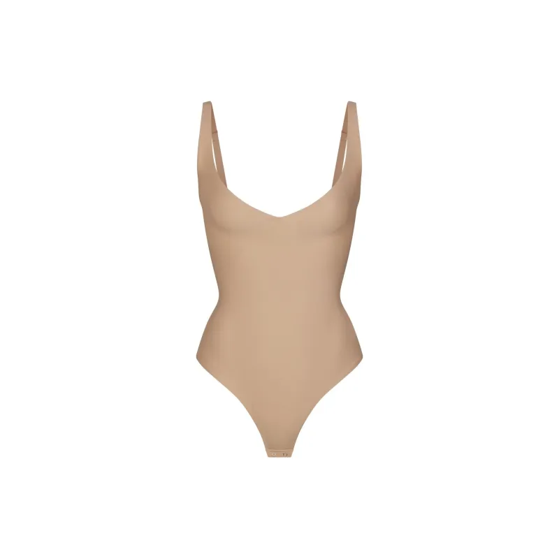 SKIMS FW24 BODY CORE SCULPT PLUNGE THONG BODYSUIT Shapewear Women's CLAY/Clay-0