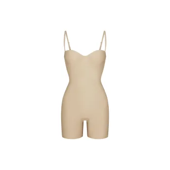 SKIMS FW24 BODY CORE SCULPT UNDERWIRE MID THIGH BODYSUIT Shapewear Women's SAND/Sand