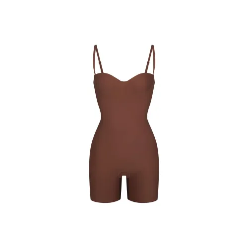 SKIMS FW24 BODY CORE SCULPT UNDERWIRE MID THIGH BODYSUIT Shapewear Women's JASPER/Jasper