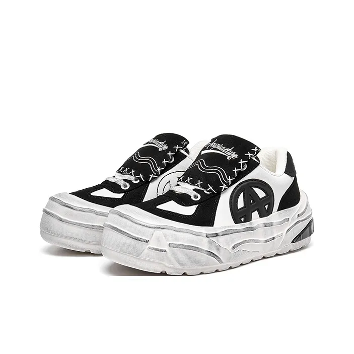 Acupuncture Low Top Skateboard Shoes Women's Black White-3