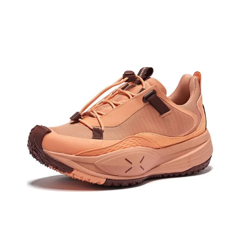 Erke Mountain Realm V2 Rebound Low Top Trekking Shoes Women's Coral Orange Dan Orange-1