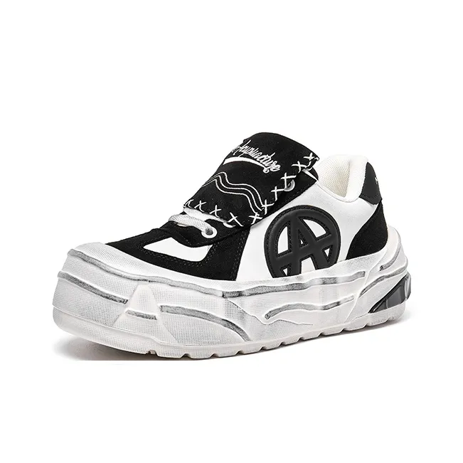 Acupuncture Low Top Skateboard Shoes Women's Black White-2