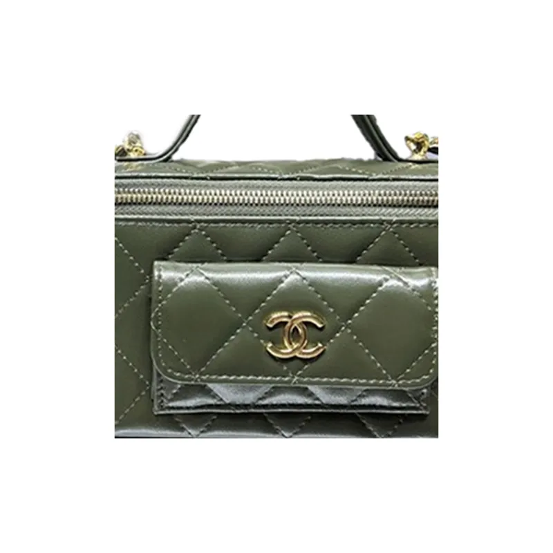 CHANEL Sheepskin And Gold Metal Makeup Bag, Handbag, Shoulder Bag, Crossbody Bag Women's Green-2
