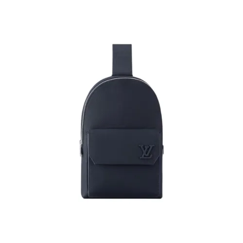LOUIS VUITTON M23765 Pilot Slingbag