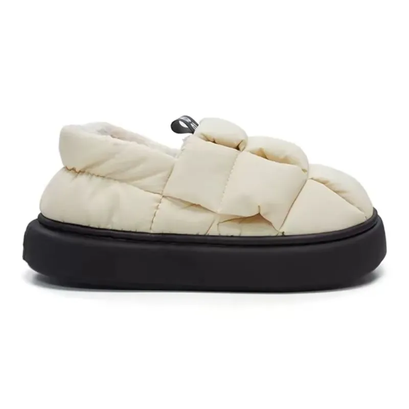Foot recreation Slippers / Home Slippers-1