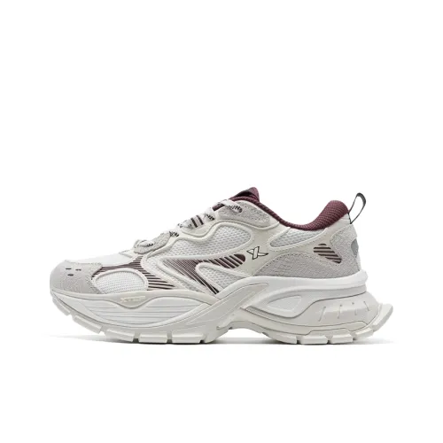 XTEP Basque Height Increasing Abrasion Resistant Low Top Casual Shoes Women's Good Things Happen