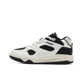 XTEP Warm Slip Resistant Mid Top Skateboard Shoes Women's White Black