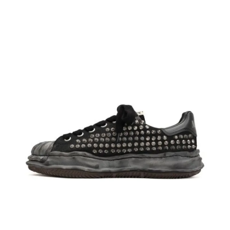 Maison MIHARA YASUHIRO Blakey Black Stud-8