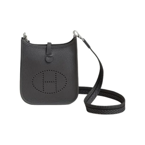 HERMES Evelyne Clemence Bullock Leather Shoulder Bag, Crossbody Bag Women's Dusty Gray & Black