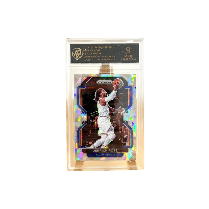PANINI Derrick Rose Knicks Prizm Silver Crushed Ice Holographic Card Player Card 9/10 Derrick Rose Graded Cards 1 Pc-0