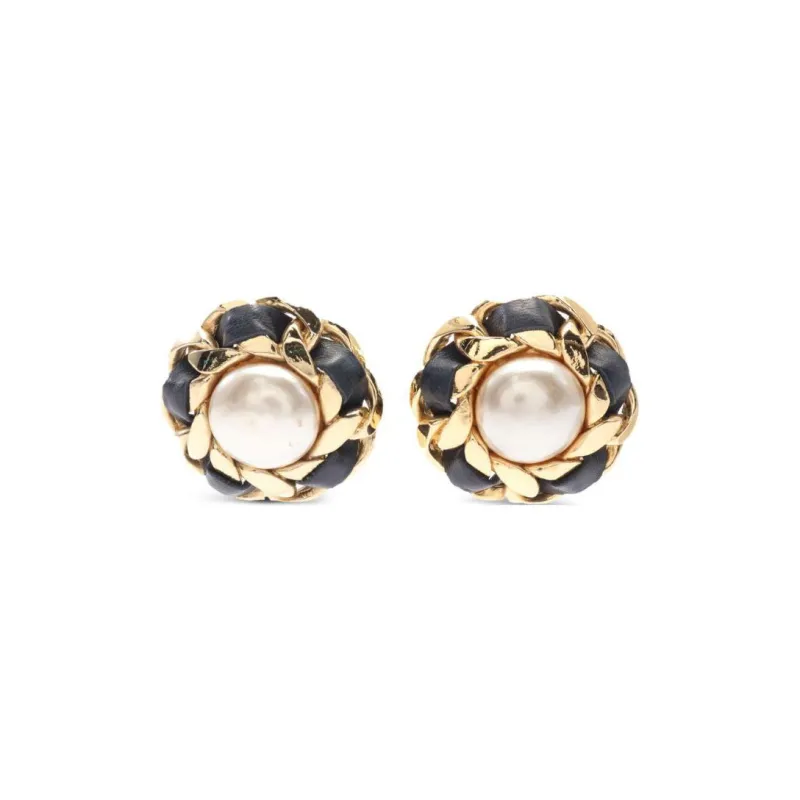 CHANEL 1970s Pearl embellished Clip on Earrings-2
