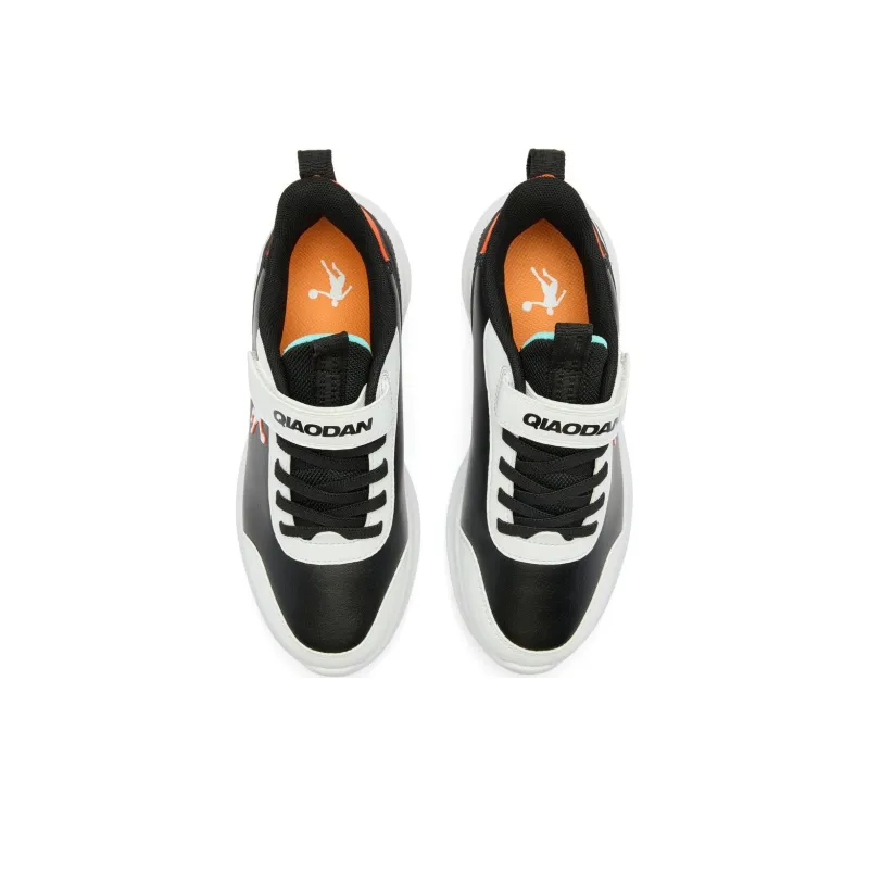 QIAODAN Anti Kick And Wear Resistant Low Top Kids' Running Shoes Black Orange Teenagers-3