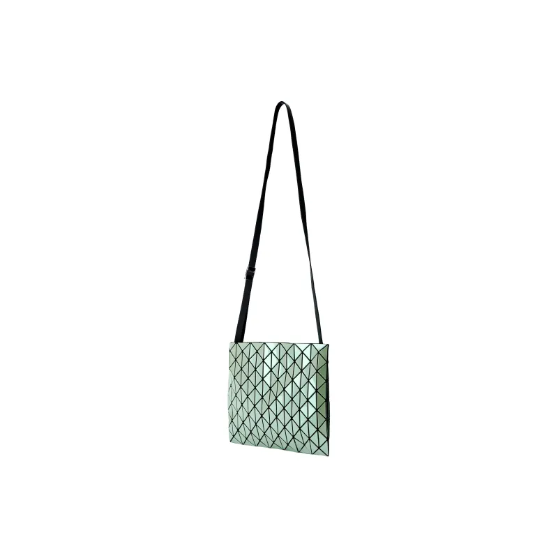 ISSEY MIYAKE Row Metallic Polyvinyl Chloride Shoulder Bag Unisex Light Green-2