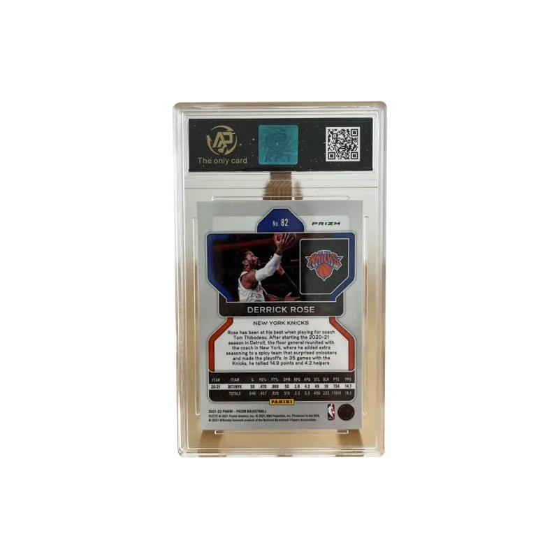 PANINI Derrick Rose Knicks Prizm Silver Crushed Ice Holographic Card Player Card 9/10 Derrick Rose Graded Cards 1 Pc-1