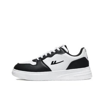 Warrior Air Force 1 Wear Resistant Slip Resistant Low Top Skateboard Shoes Men's Black White
