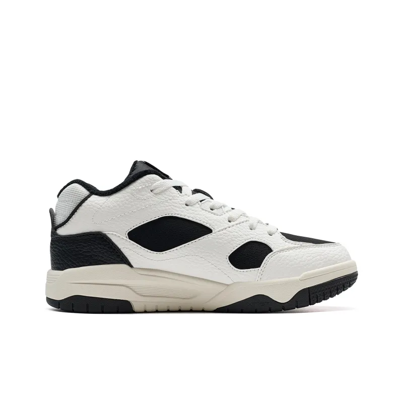 XTEP Warm Slip Resistant Mid Top Skateboard Shoes Women's White Black-1