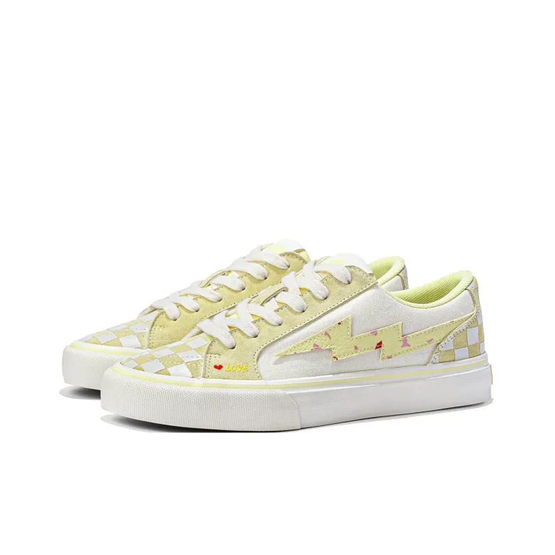 Crayon Shinchan Low Top Skateboard Shoes Unisex Gift Box Set-17