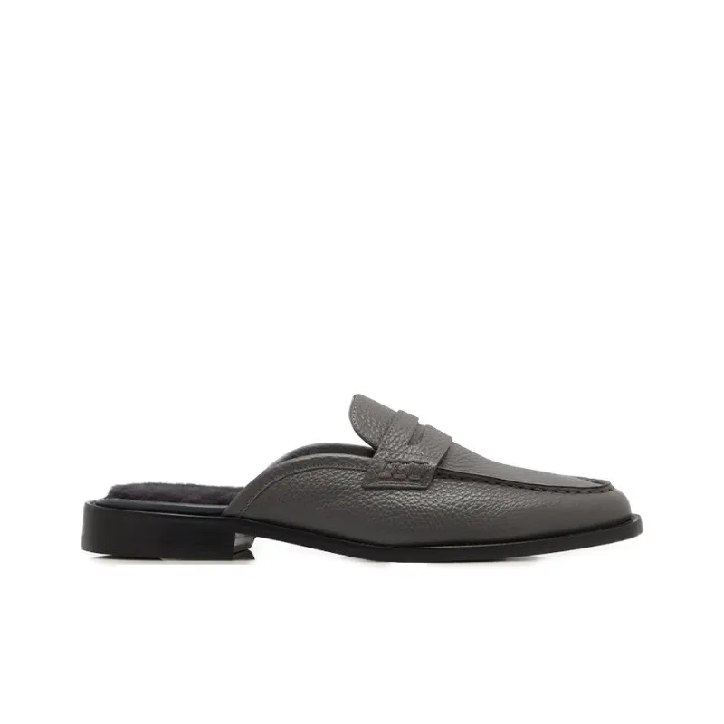 MANOLO BLAHNIK Closed Toe Slippers Women's-1