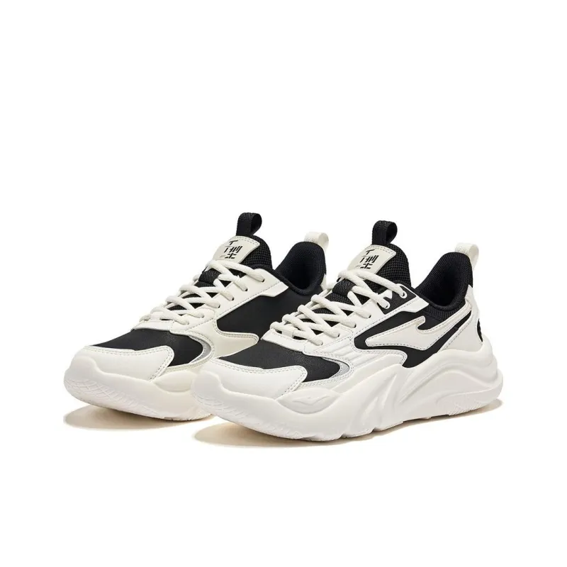 Erke Anti Slip Wear Resistant Low Top Casual Shoes Women's Jet Black Microcrystal White-1