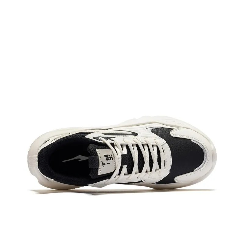 Erke Anti Slip Wear Resistant Low Top Casual Shoes Women's Jet Black Microcrystal White-2