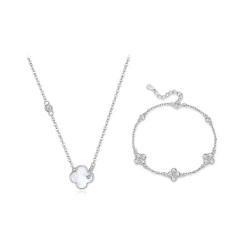 EUA Goddess Must Have Necklaces Women's