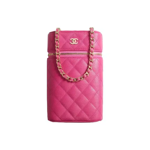 CHANEL Clutches