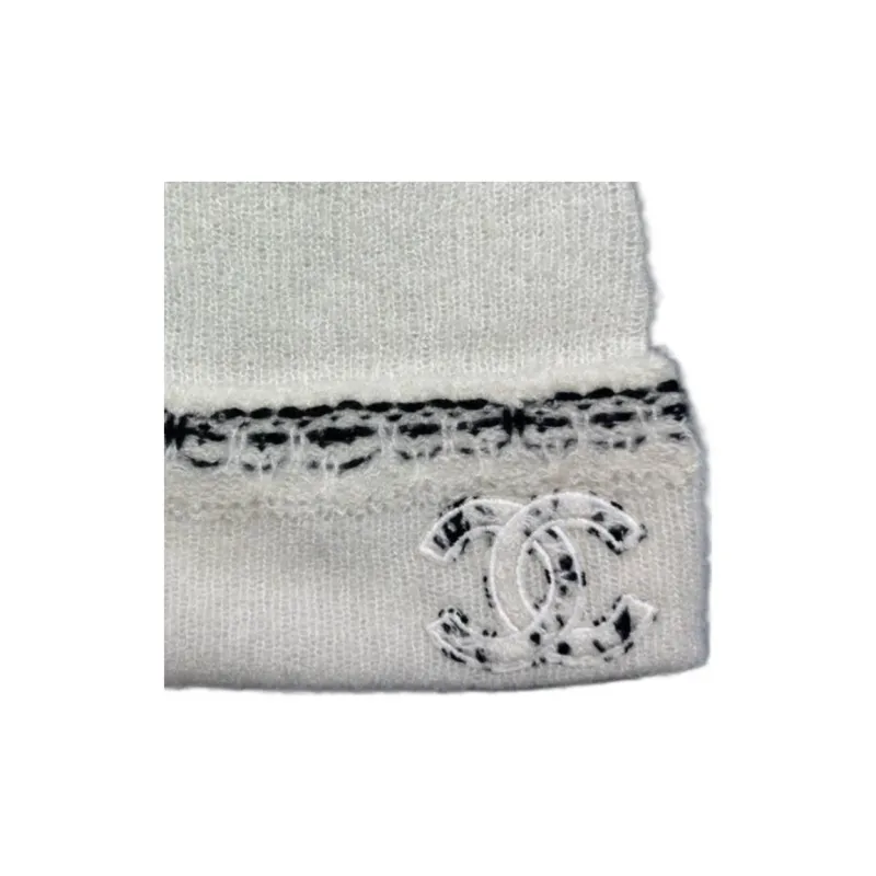 CHANEL Beanies Unisex-2