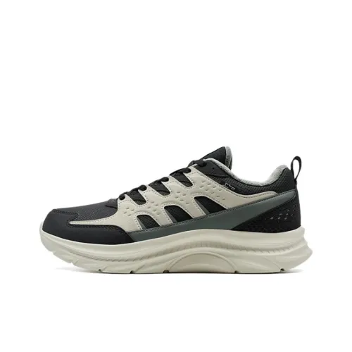 XTEP Slip Resistant Warm Low Top Casual Running Shoes Men's Black Beige Green