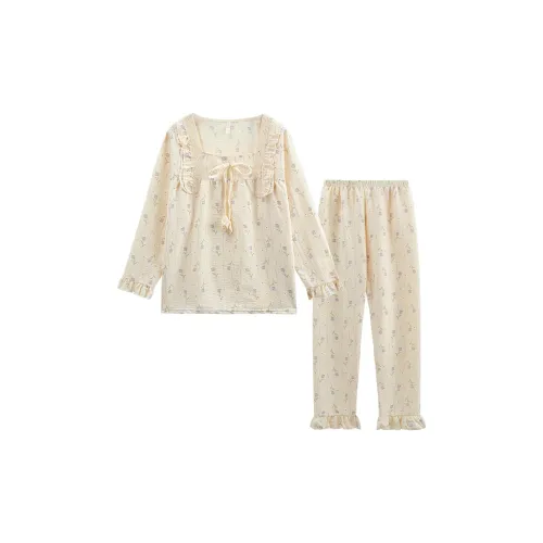 Sleeping Beauty Pajama Set Women's Multicolor