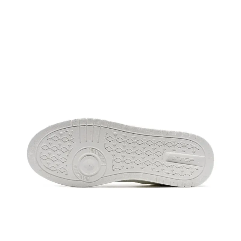 XTEP Anti Slip Wear Resistant Low Top Skateboard Shoes Men's White Gray Black-4