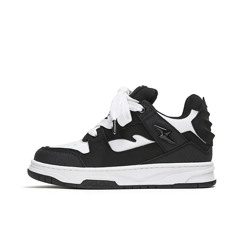 YJ MK Lightning 003 Low Top Skateboard Shoes Unisex Black White-0