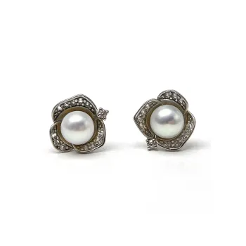 PEARL QUEEN Freshwater Pearl Stud Earrings Women's