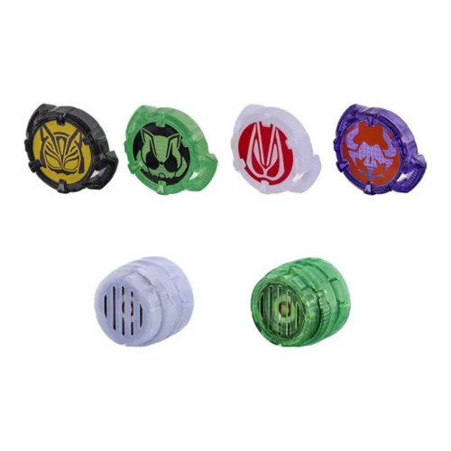 BANDAI Kamen Rider Character Hero Toy Arctic Fox With Speaker Identity Core Set 5 Model Accessories