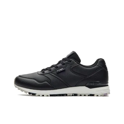 XTEP Non slip Lightweight Low Top Casual Running Shoes Women's Black
