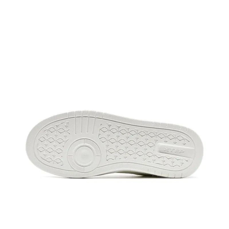XTEP Innovation Anti Slip Wear Resistant Low Top Skateboard Shoes Women's White Beige-5