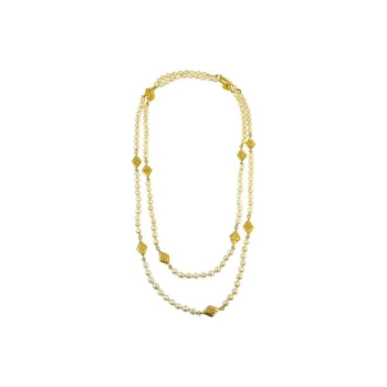 CHANEL 1990 2000s Faux pearl Necklace