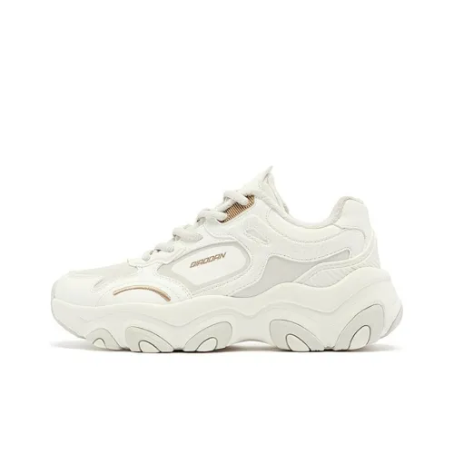 QIAODAN Elf Meow Slip Resistant Thermal Abrasion Resistant Low Top Chunky Sneakers Women's White