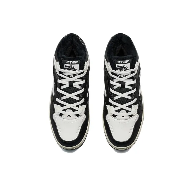 XTEP New Light Warm Anti Slip And Wear Resistant Mid Top Skateboard Shoes Women's Black White-3