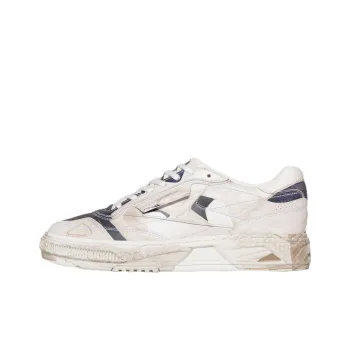Reebok Club C Logo-patch Sneakers
