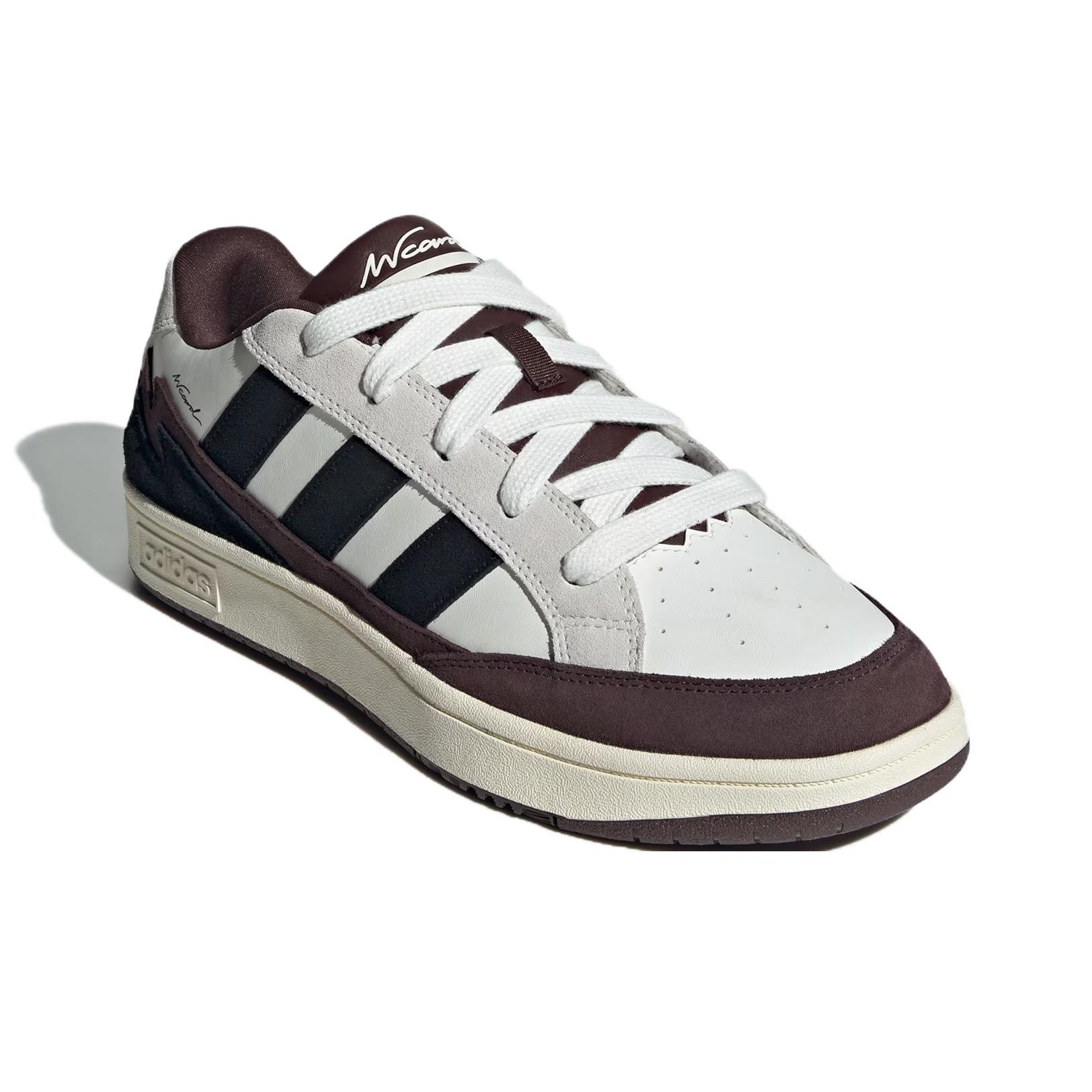 b43697 adidas