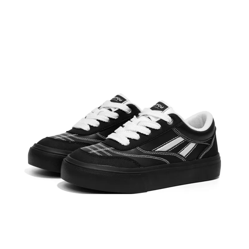 NSTCU Warm Slip Resistant Cushioning Wear Resistant Low Top Skateboard Shoes Unisex Black White-2